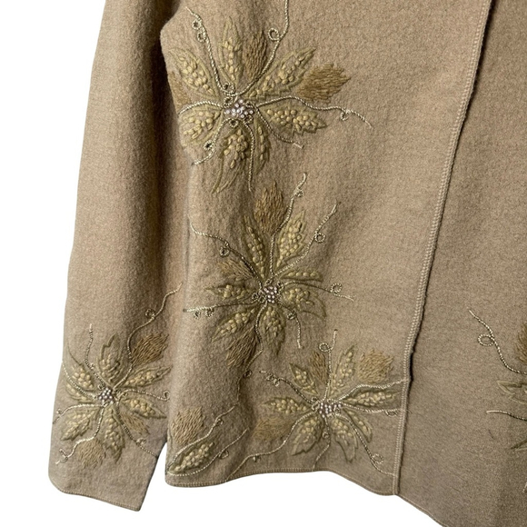 Talbots Beige 100% Wool Knit Cardigan Sweater Size S Embellished Holiday Neutral - Picture 14 of 16